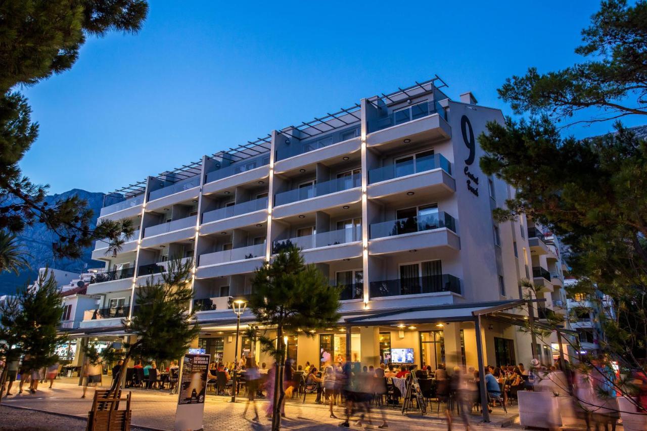 9 Aparthotel